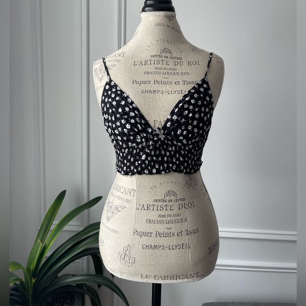 Kyla keyhole smocked cami